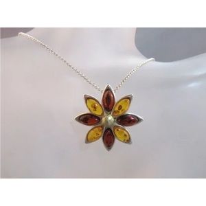 Sterling silver Amber flower pendant necklace 18” chain